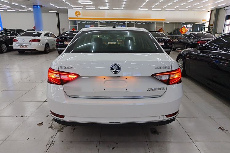Used Skoda Superb 2018 TSI380 DSG Flagship Edition China V Standard Rear