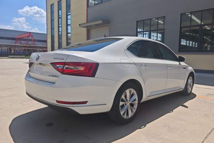 Used Skoda Superb 2018 TSI330 DSG Comfort Edition China V Standard Rear Right 45 Deg