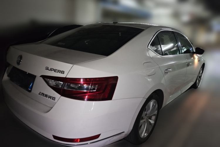 Used Skoda Superb 2018 TSI330 DSG Comfort Edition China V Standard Rear Right 45 Deg