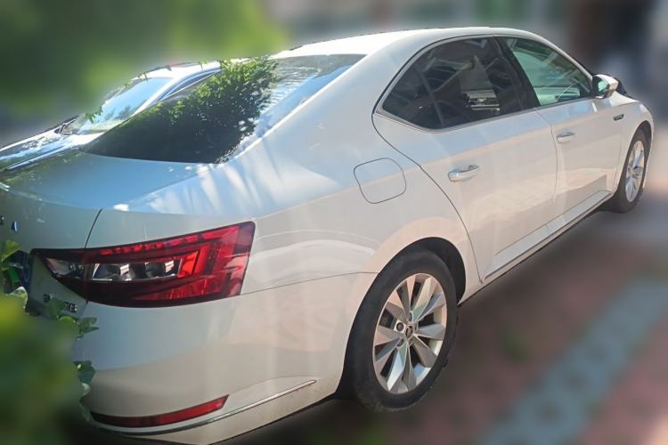 Used Skoda Superb 2018 TSI330 DSG Comfort Edition China V Standard Rear Right 45 Deg