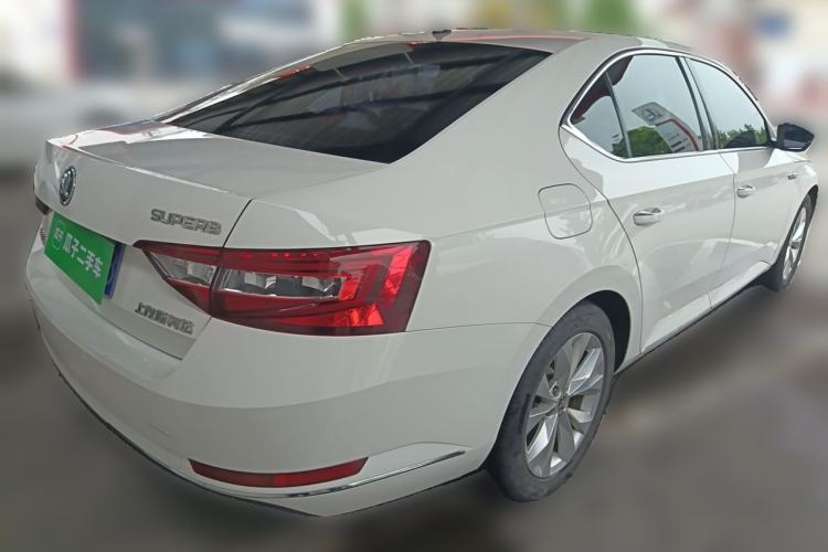 Used Skoda Superb 2018 TSI330 DSG Comfort Edition China V Standard Rear Right 45 Deg