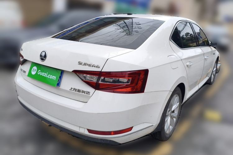 Used Skoda Superb 2018 TSI330 DSG Comfort Edition China V Standard Rear Right 45 Deg