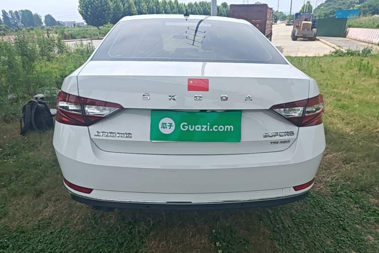 Used Skoda Superb 2018 TSI280 DSG Comfort Edition China VI Standard Rear