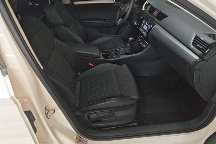 Used Skoda Superb 2018 TSI330 DSG Comfort Edition China V Standard Right Front Seat