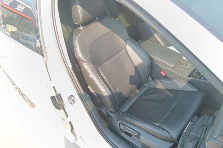Used Skoda Superb 2018 TSI330 DSG Comfort Edition China VI Standard Right Front Seat