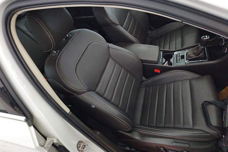 Used Skoda Superb 2018 TSI380 DSG Flagship Edition China V Standard Right Front Seat