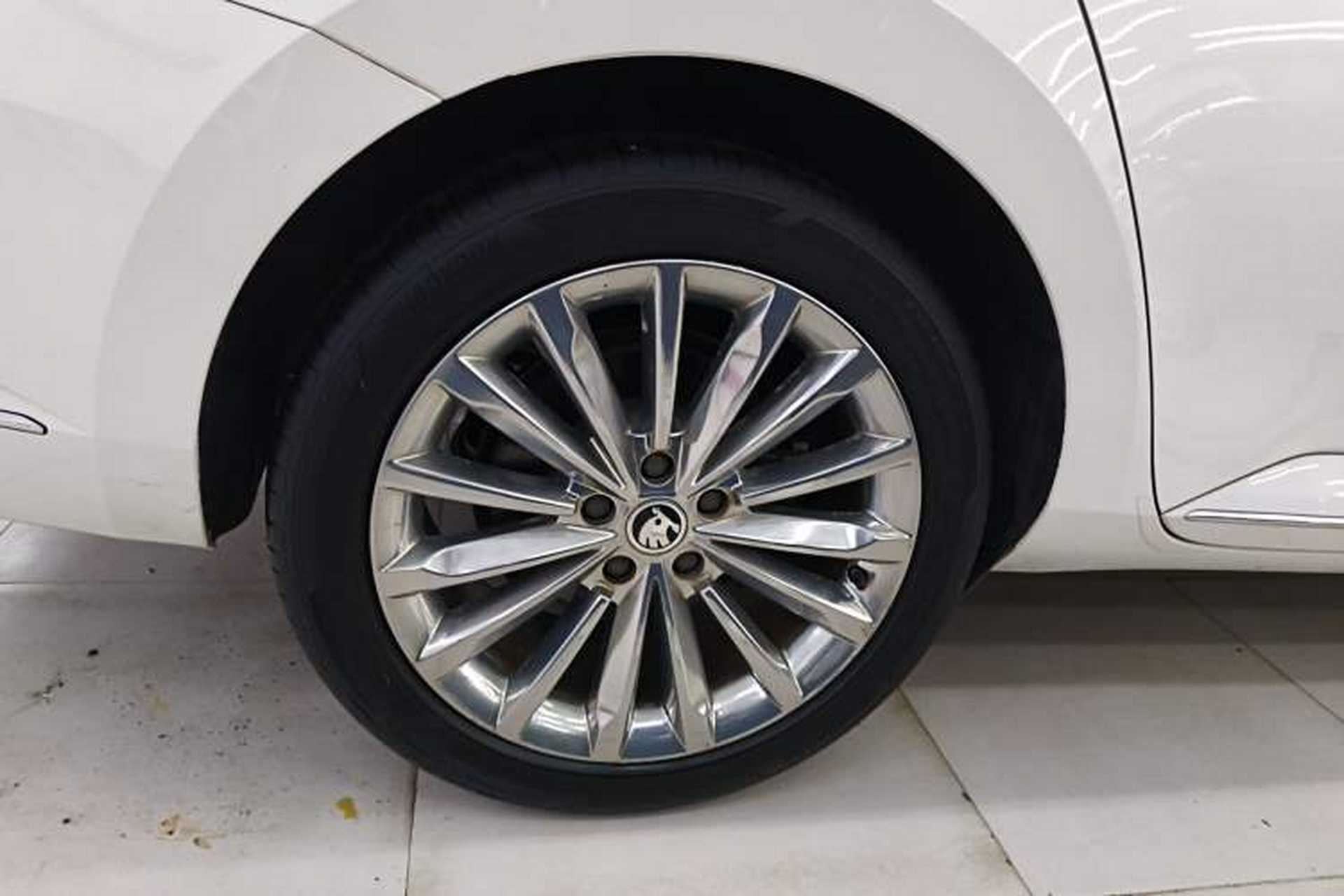 Used Skoda Superb 2018 TSI380 DSG Flagship Edition China V Standard Right Rear Wheel Hub