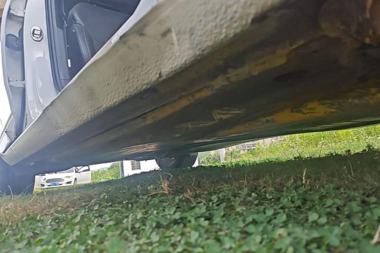 Used Skoda Superb 2018 TSI280 DSG Comfort Edition China VI Standard Right Side Sill