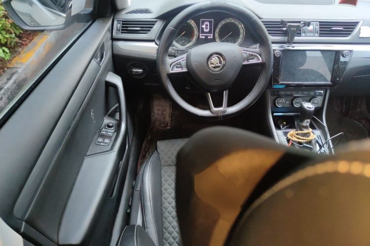 Used Skoda Superb 2018 TSI280 DSG Comfort Edition China V Standard Steering Wheel