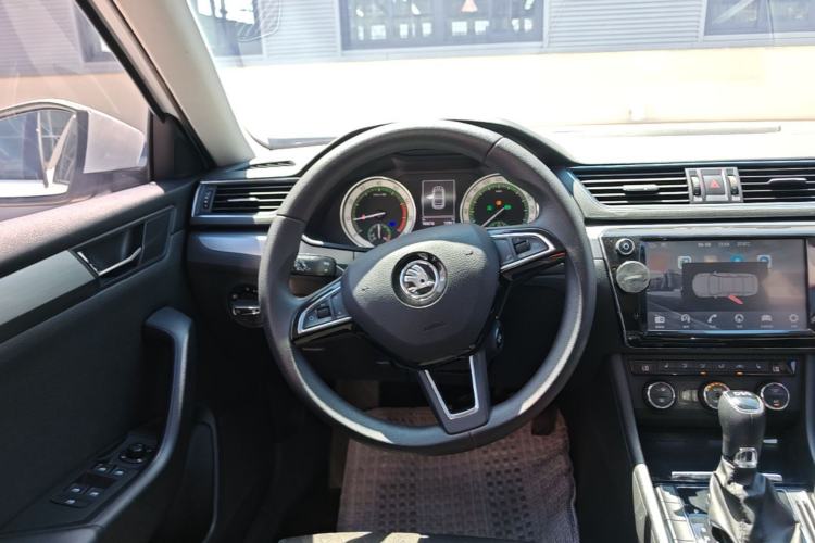 Used Skoda Superb 2018 TSI330 DSG Comfort Edition China V Standard Steering Wheel