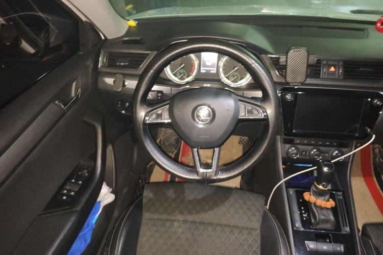 Used Skoda Superb 2018 TSI280 DSG Comfort Edition China V Standard Steering Wheel