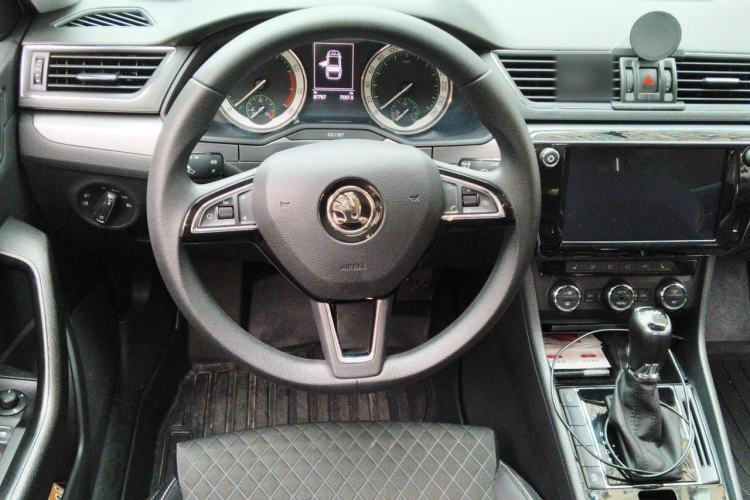 Used Skoda Superb 2018 TSI280 DSG Comfort Edition China V Standard Steering Wheel