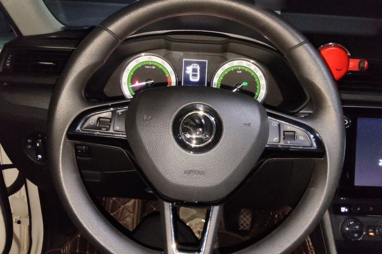 Used Skoda Superb 2018 TSI280 DSG Comfort Edition China V Standard Steering Wheel