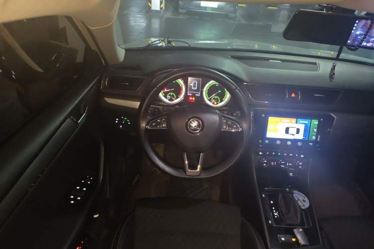 Used Skoda Superb 2018 TSI280 DSG Comfort Edition China V Standard Steering Wheel