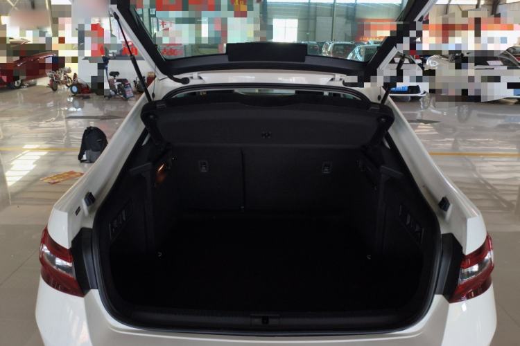 Used Skoda Superb 2018 TSI330 DSG Comfort Edition China V Standard Trunk