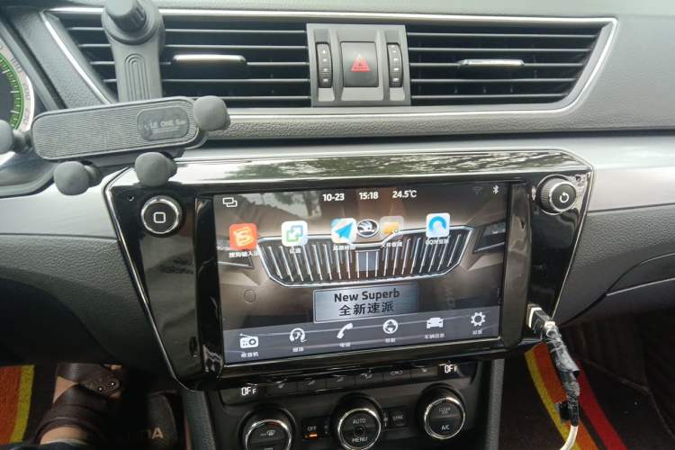 Used Skoda Superb 2018 TSI280 DSG Comfort Edition China V Standard Audio And AC Panel