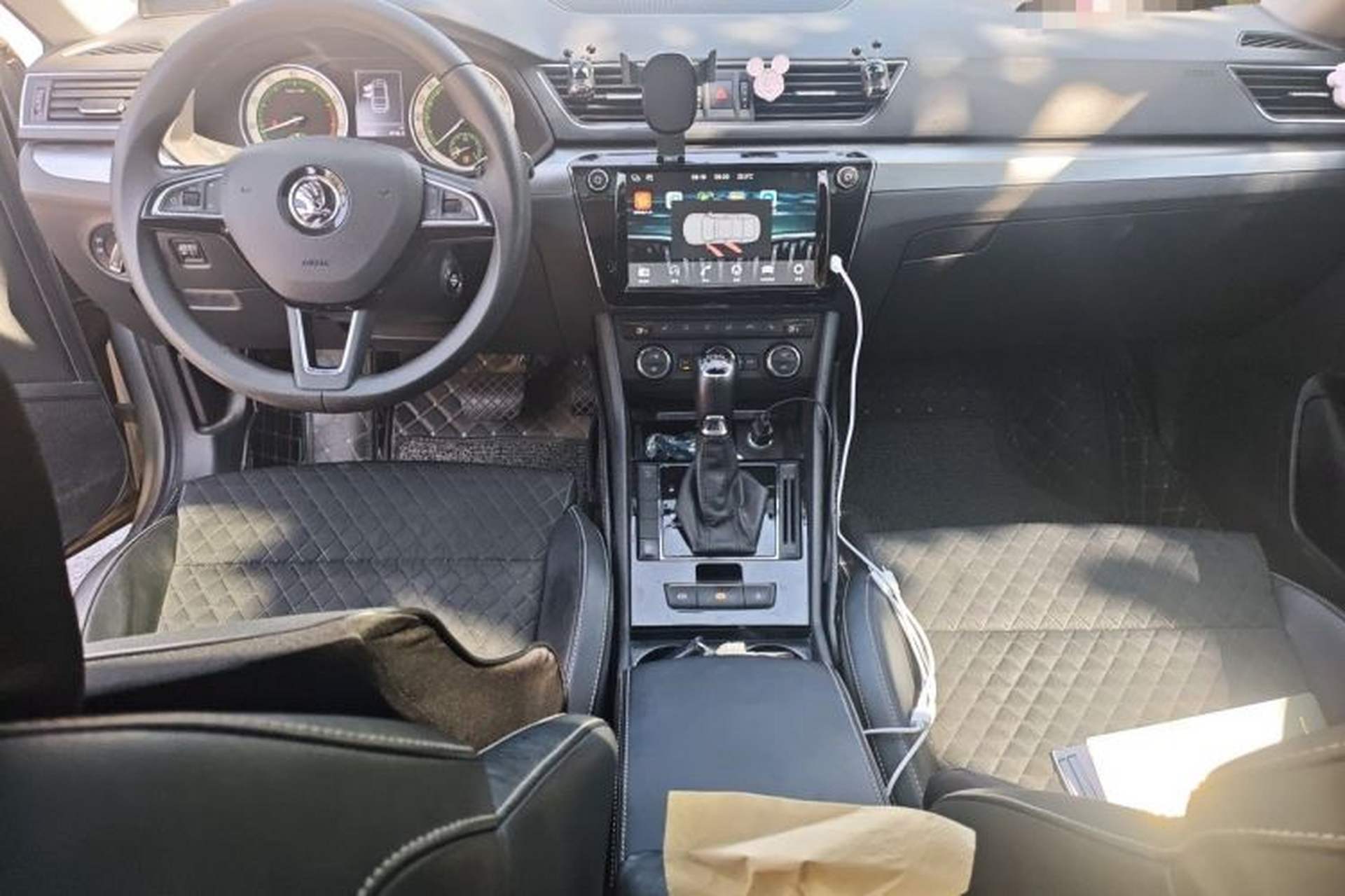 Used Skoda Superb 2018 TSI330 DSG Comfort Edition China V Standard Center Console