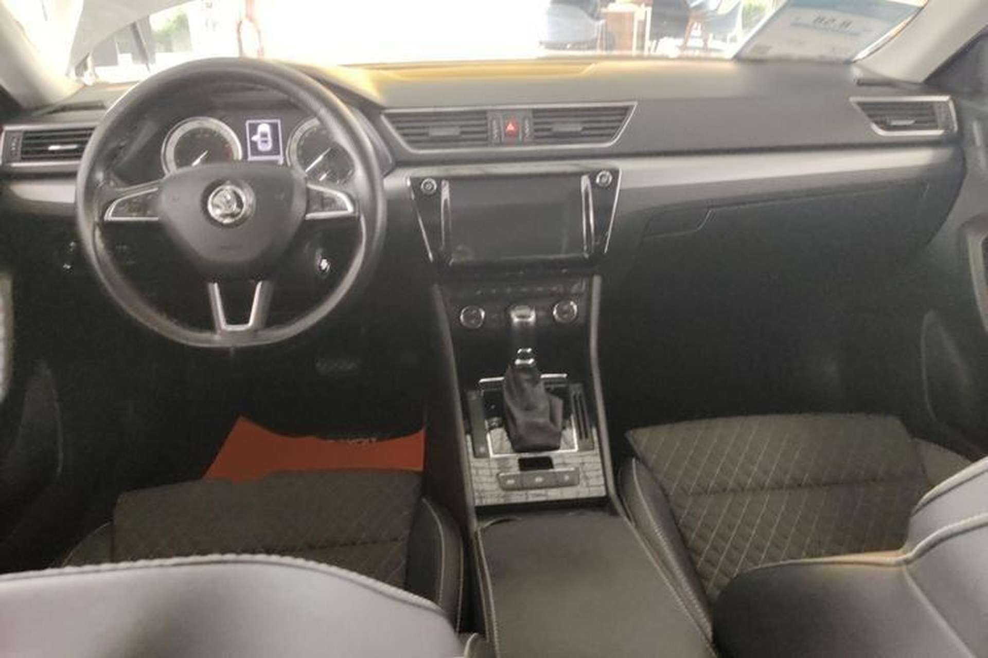 Used Skoda Superb 2018 TSI280 DSG Comfort Edition China V Standard Center Console