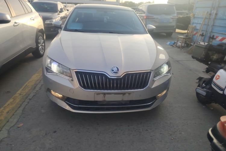 Used Skoda Superb 2018 TSI330 DSG Comfort Edition China V Standard Front