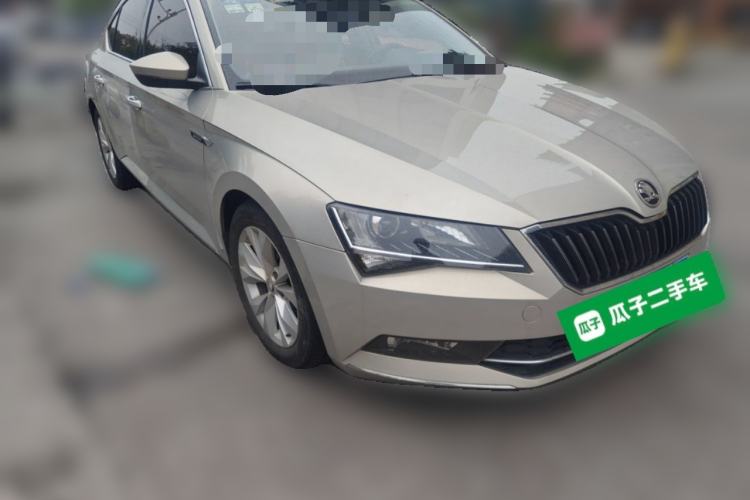 Used Skoda Superb 2018 TSI280 DSG Comfort Edition China V Standard Front Right 45 Deg