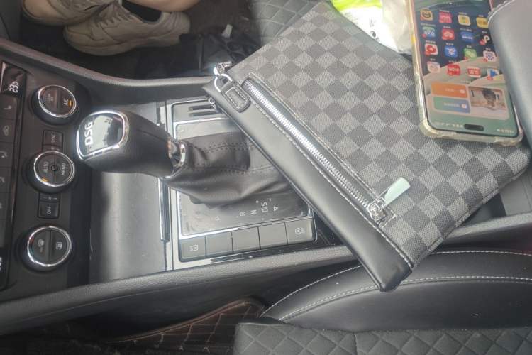 Used Skoda Superb 2018 TSI280 DSG Comfort Edition China V Standard Gear Lever