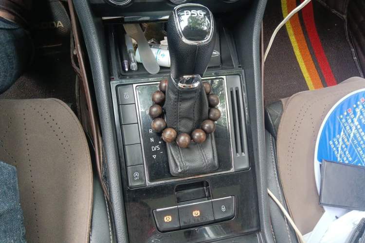 Used Skoda Superb 2018 TSI280 DSG Comfort Edition China V Standard Gear Lever