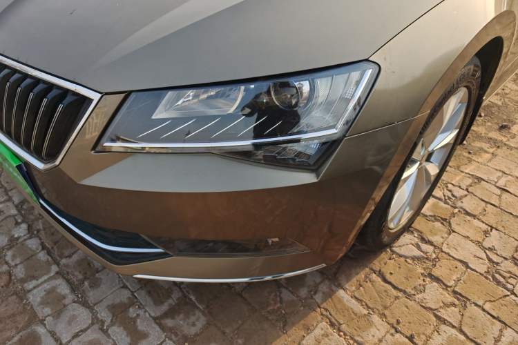 Used Skoda Superb 2018 TSI330 DSG Comfort Edition China V Standard Left Front Headlight