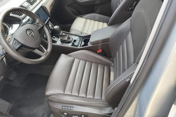 Used Skoda Superb 2018 TSI330 DSG Luxury Edition China V Standard Left Front Seat
