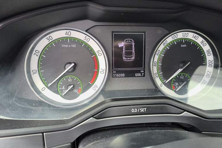 Used Skoda Superb 2018 TSI280 DSG Comfort Edition China V Standard Odometer Close Up