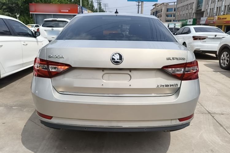 Used Skoda Superb 2018 TSI330 DSG Luxury Edition China V Standard Rear