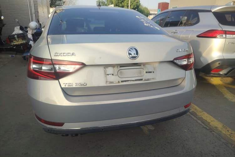 Used Skoda Superb 2018 TSI330 DSG Comfort Edition China V Standard Rear