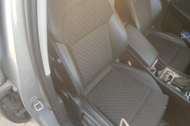 Used Skoda Superb 2018 TSI330 DSG Comfort Edition China V Standard Right Front Seat