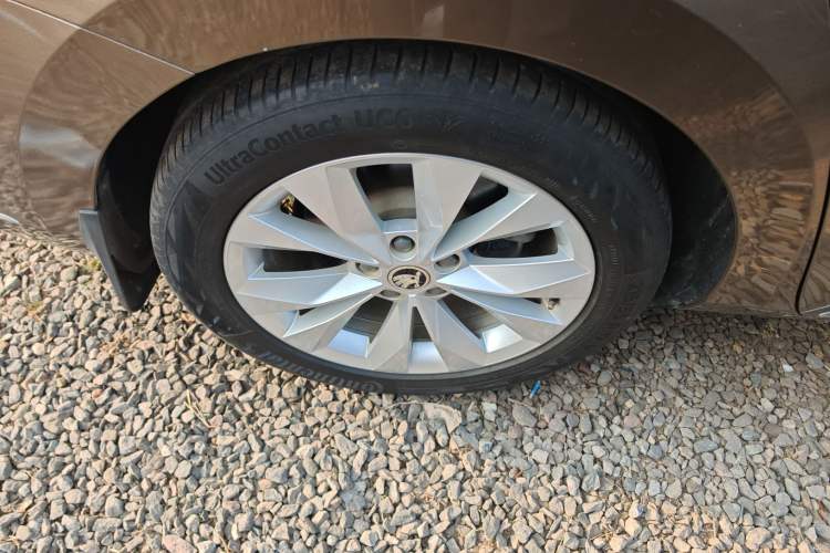 Used Skoda Superb 2018 TSI330 DSG Comfort Edition China V Standard Right Rear Wheel Hub