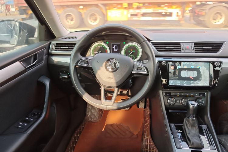 Used Skoda Superb 2018 TSI330 DSG Comfort Edition China V Standard Steering Wheel