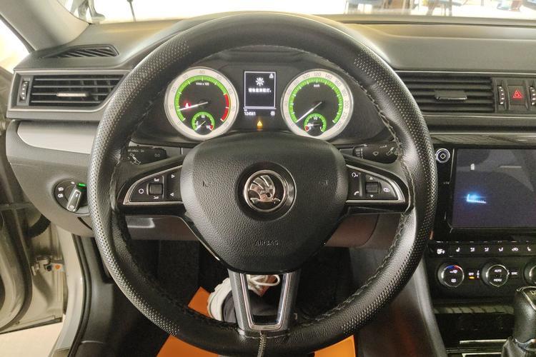 Used Skoda Superb 2018 TSI280 DSG Comfort Edition China V Standard Steering Wheel