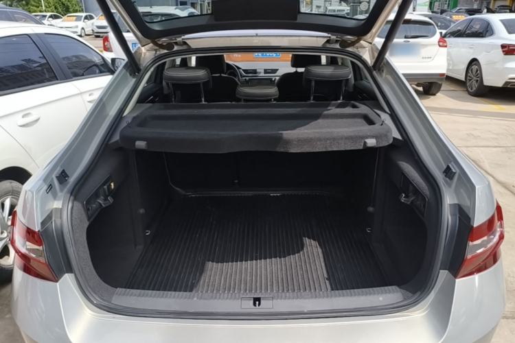 Used Skoda Superb 2018 TSI330 DSG Luxury Edition China V Standard Trunk