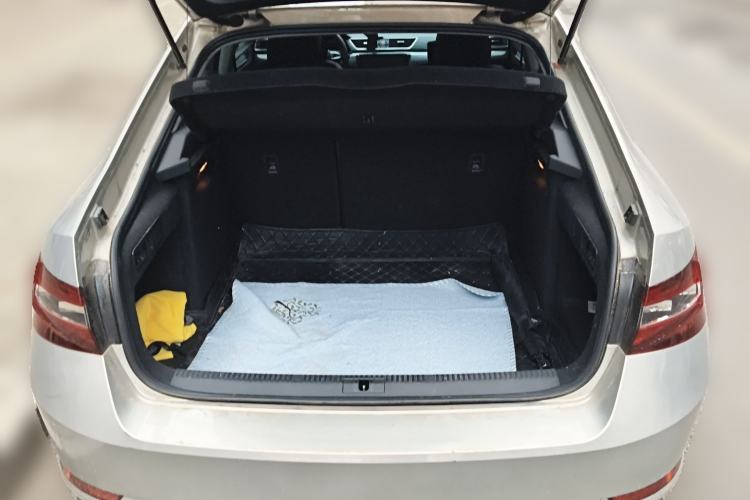 Used Skoda Superb 2018 TSI280 DSG Comfort Edition China V Standard Trunk
