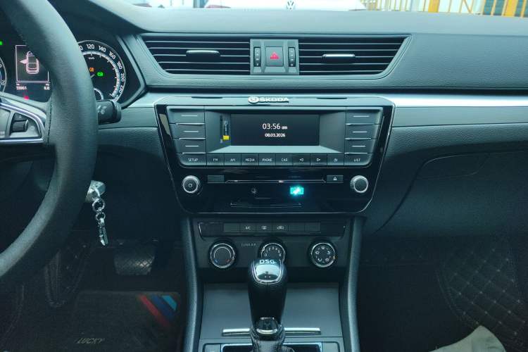 Used Skoda Superb 2019 TSI280 DSG Standard Edition Audio And AC Panel