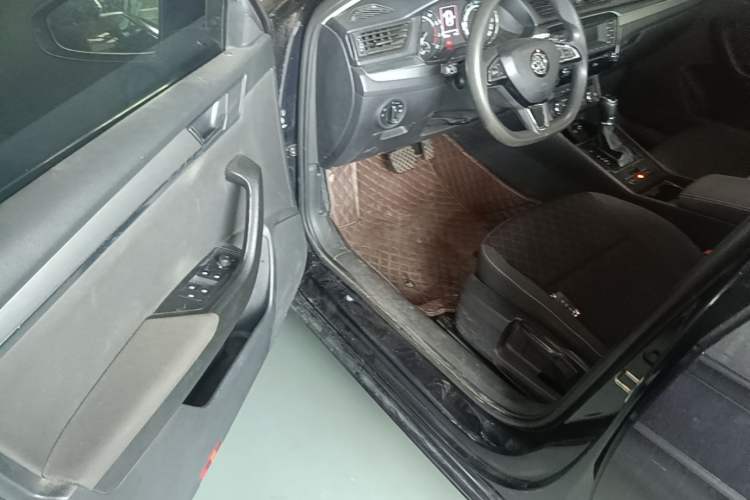 Used Skoda Superb 2019 Restyled TSI280 DSG Standard Edition Driver Seat