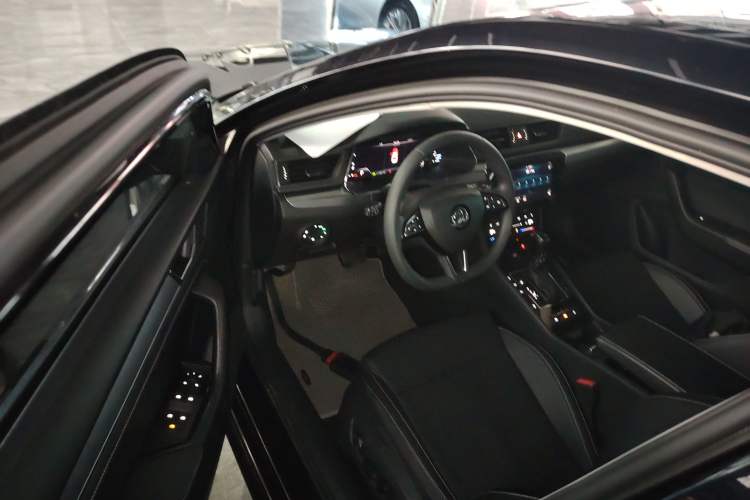 Used Skoda Superb 2019 Restyled TSI330 DSG Comfort Edition Driver Seat