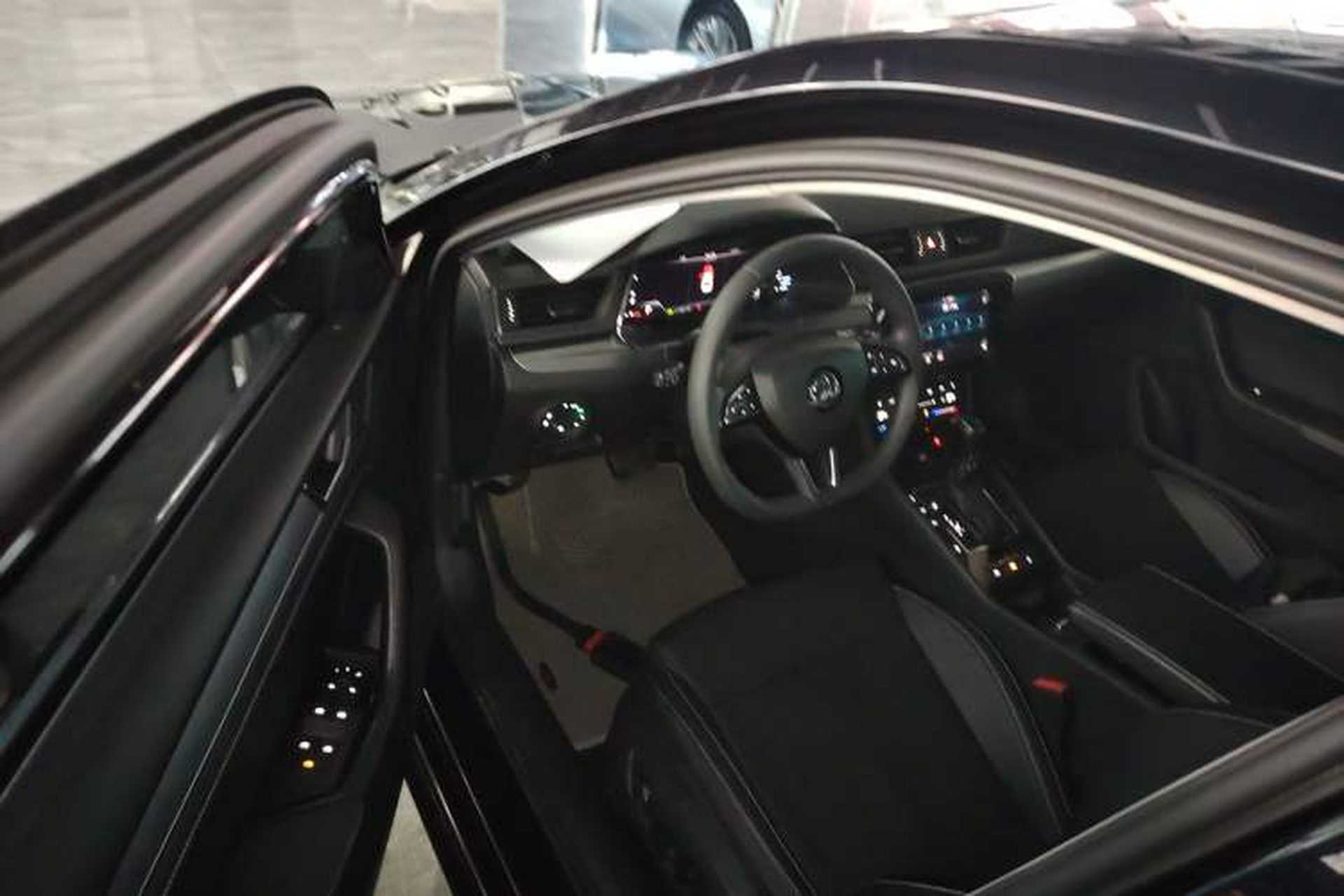 Used Skoda Superb 2019 Restyled TSI330 DSG Comfort Edition Driver Seat