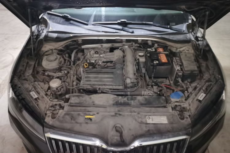 Used Skoda Superb 2019 Facelifted TSI280 DSG Comfort Edition Engine Bay