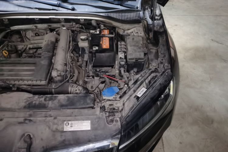 Used Skoda Superb 2019 Facelifted TSI280 DSG Comfort Edition Engine Bay Left