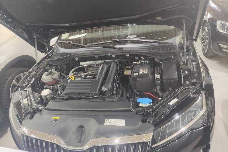 Used Skoda Superb 2019 TSI280 DSG Comfort Edition Engine Bay