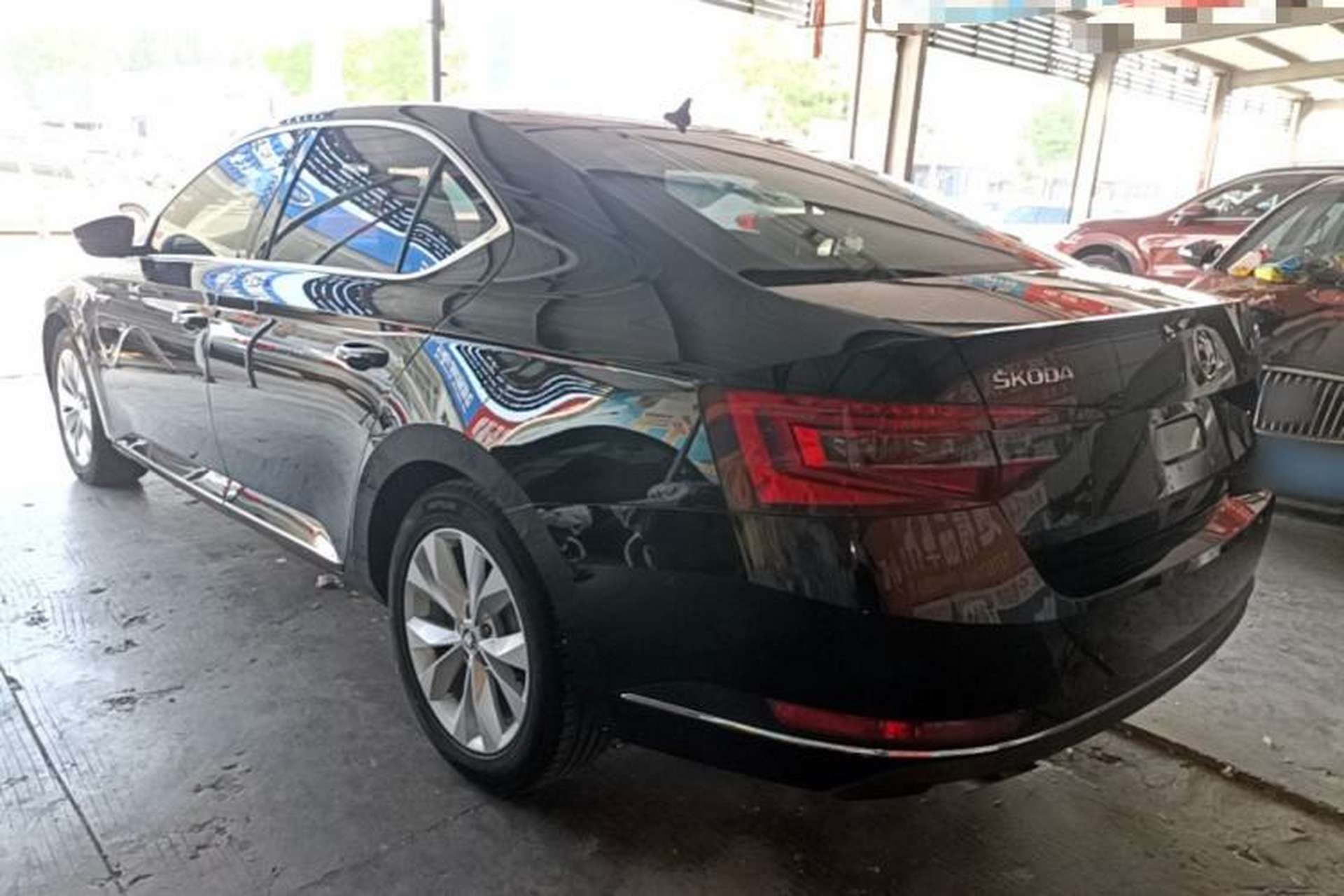 Used Skoda Superb 2019 TSI280 DSG Comfort Edition Exterior 2