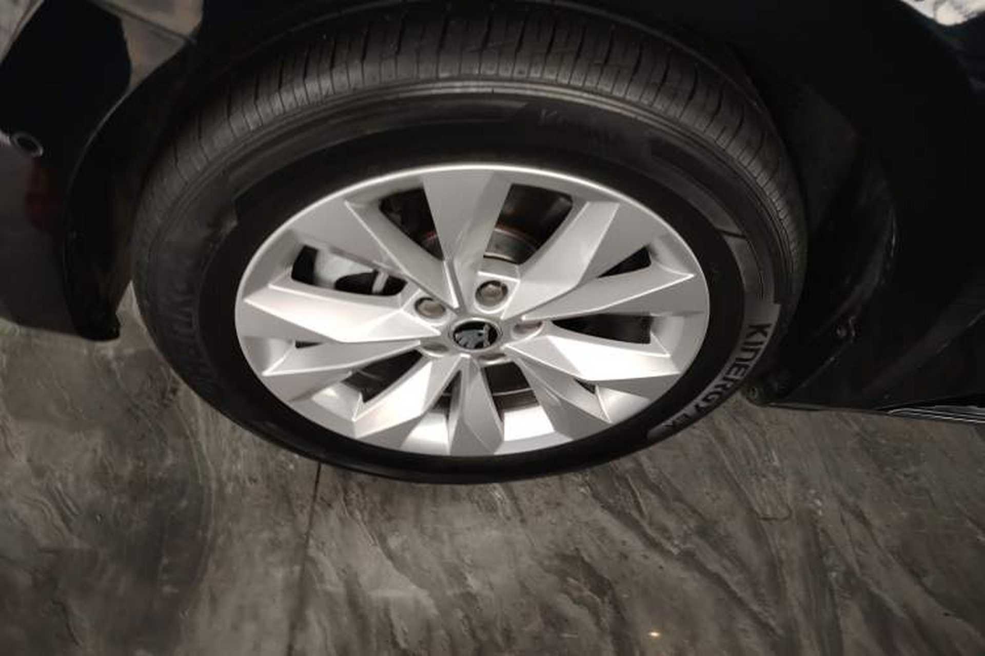 Used Skoda Superb 2019 Restyled TSI330 DSG Comfort Edition Exterior 4