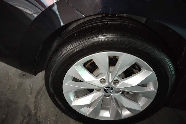 Used Skoda Superb 2019 Restyled TSI330 DSG Comfort Edition Exterior 5
