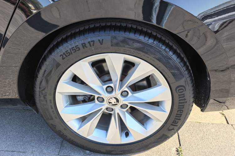 Used Skoda Superb 2019 TSI280 DSG Comfort Edition Exterior 7