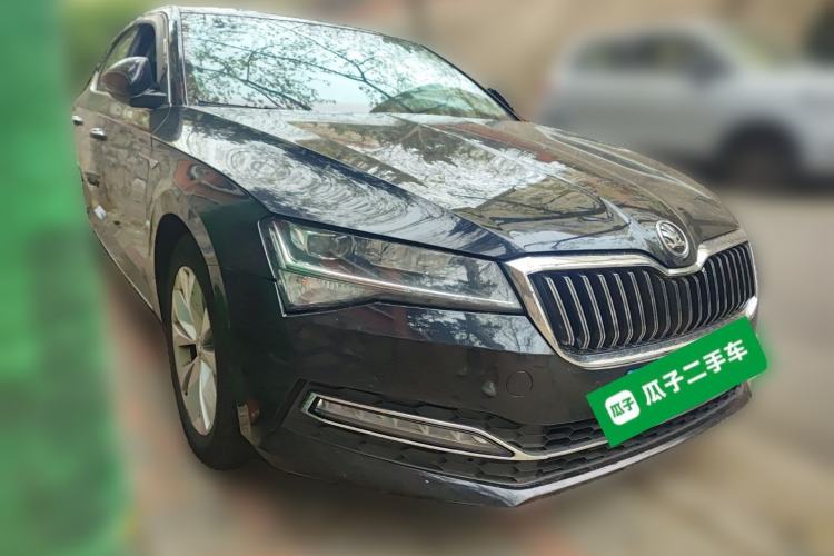 Used Skoda Superb 2019 Facelifted TSI280 DSG Comfort Edition Front Right 45 Deg