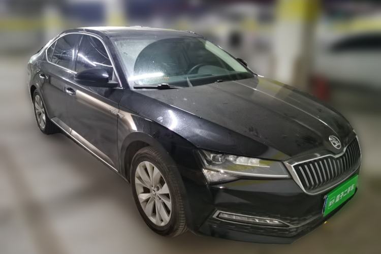 Used Skoda Superb 2019 Facelifted TSI280 DSG Comfort Edition Front Right 45 Deg